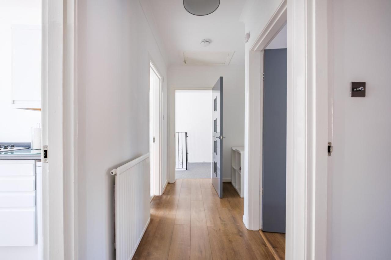 The Douglas - Spacious 2 Bed Apartment In Uddingston Exteriér fotografie