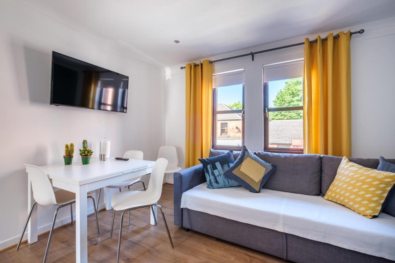 The Douglas - Spacious 2 Bed Apartment In Uddingston Exteriér fotografie
